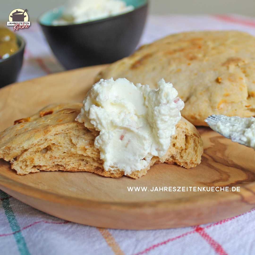 Tomatenciabatta mit Knoblauch-Fetacreme