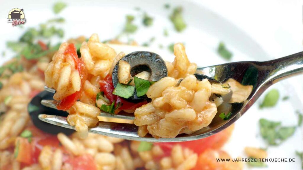Eine Gabel voll Sommer-Risotto