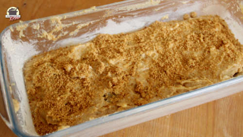 Der Teig ist mir Rohrrohrzucker bestreut